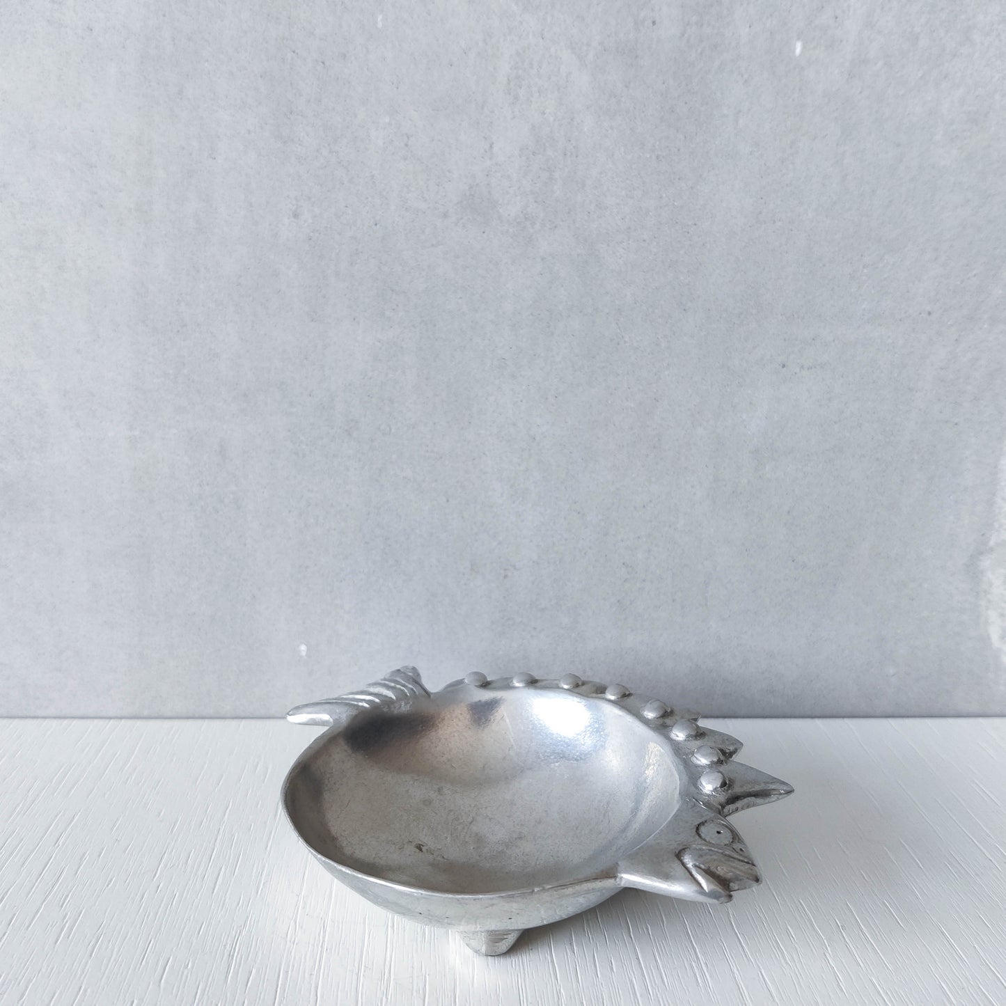 Vintage 1990s cast aluminium silver fish shaped vide poche dish catchall footed