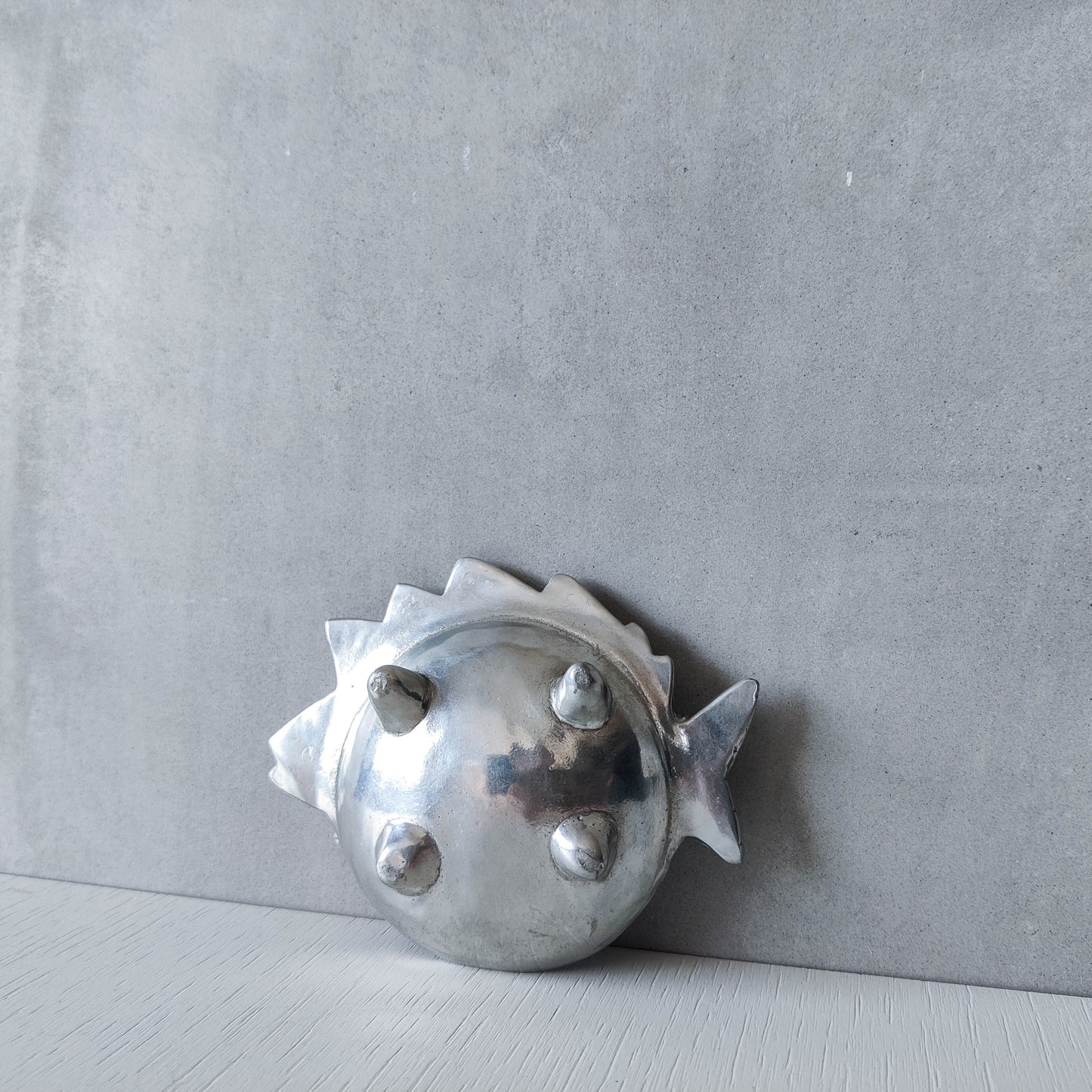 Vintage 1990s cast aluminium silver fish shaped vide poche dish catchall footed