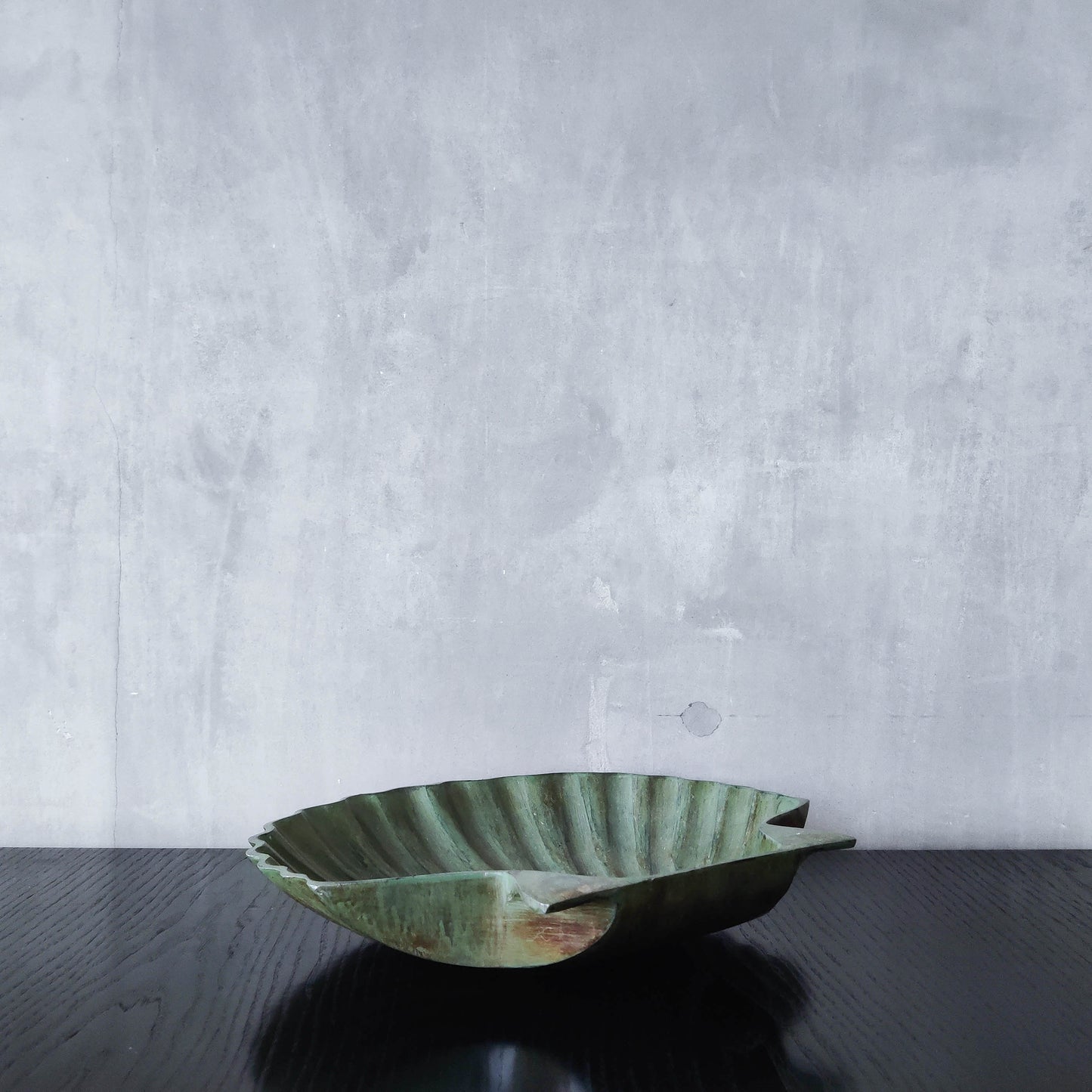 Vintage cast metal scallop shell dish vide poche catchall with green patina