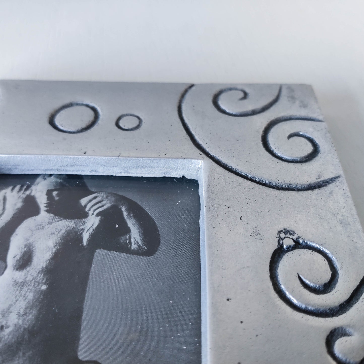 Vintage 1990s cast aluminium chunky photo picture frame with inscribed lines