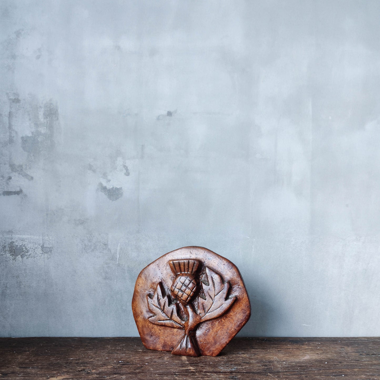 Vtg burr oak wood carving treen Scottish thistle plaque sculptural object relief