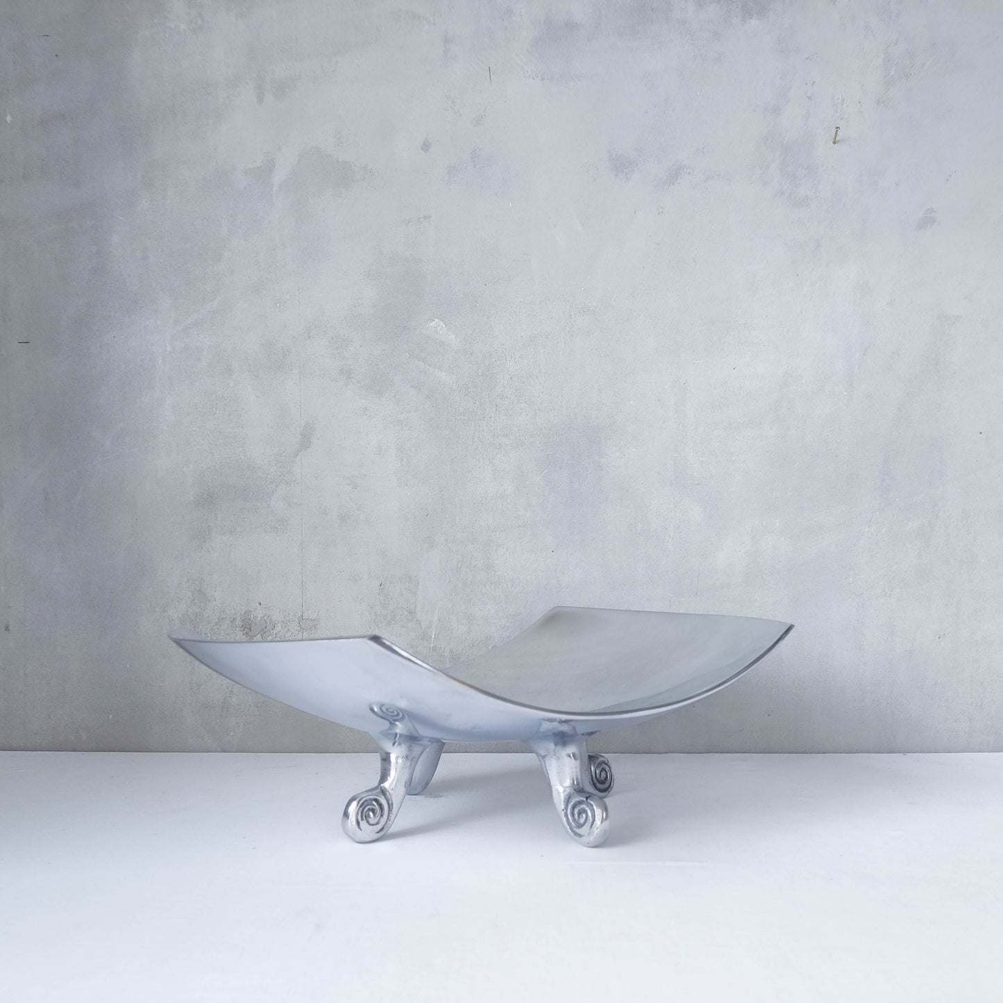 Vintage cast aluminium silver fruit bowl footed centerpiece with spiral feet