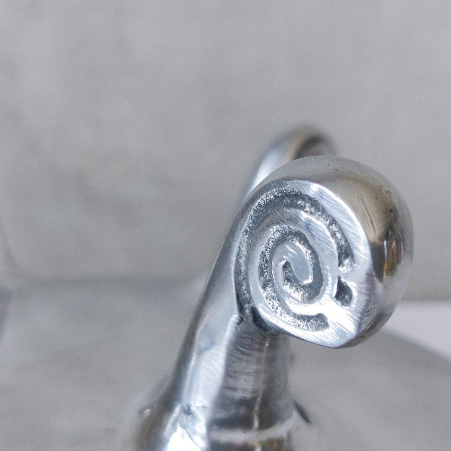 Vintage cast aluminium silver fruit bowl footed centerpiece with spiral feet