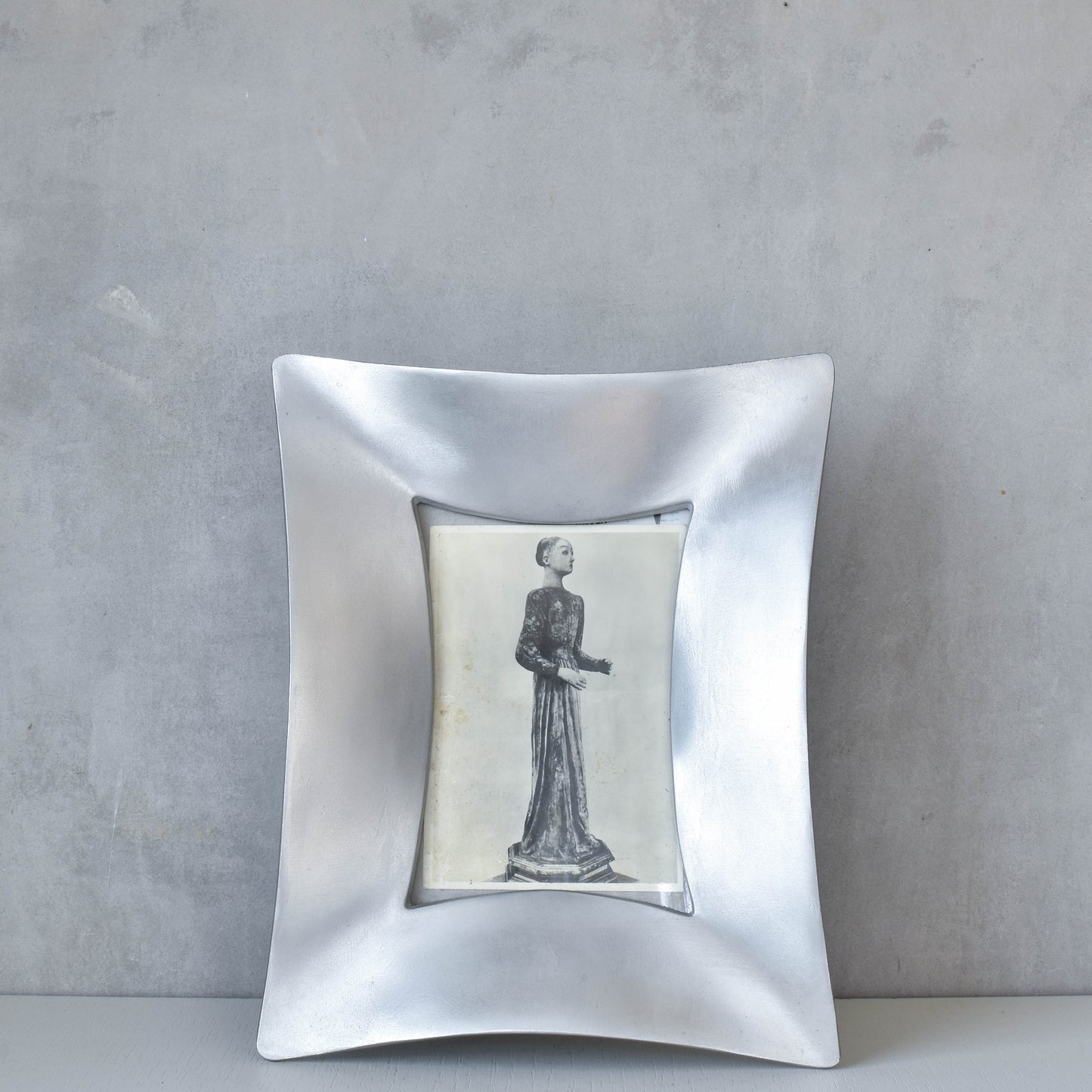 Vintage 1999 Havla Ikea cast metal wavy postmodern style photo picture frame