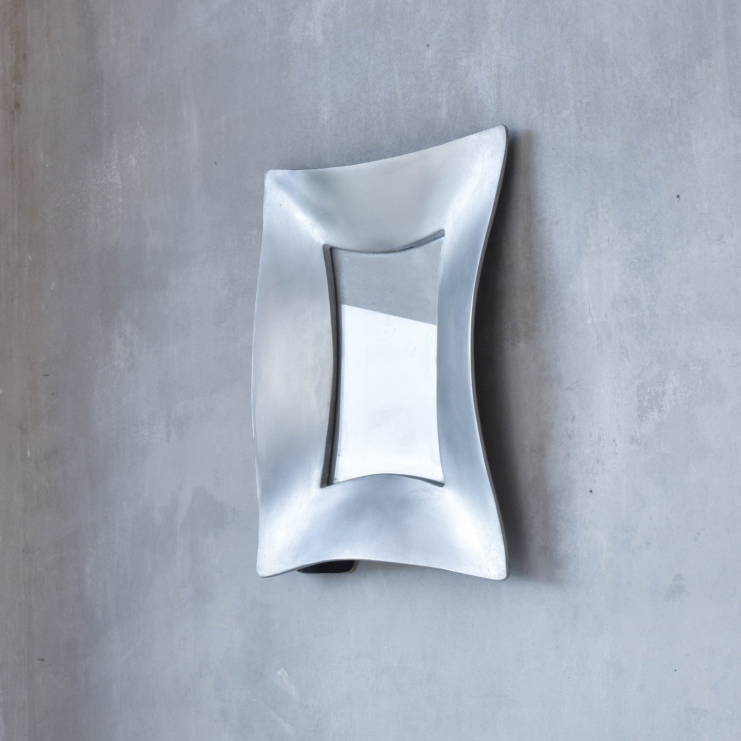 Vintage 1999 Havla Ikea cast metal wavy postmodern style photo picture frame