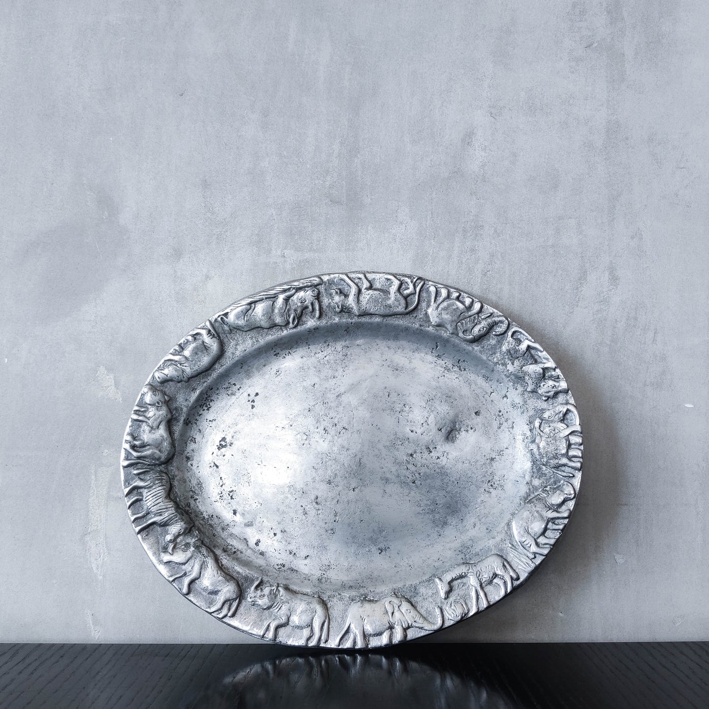 Vintage heavy cast aluminium animal serving dish platter display still life prop