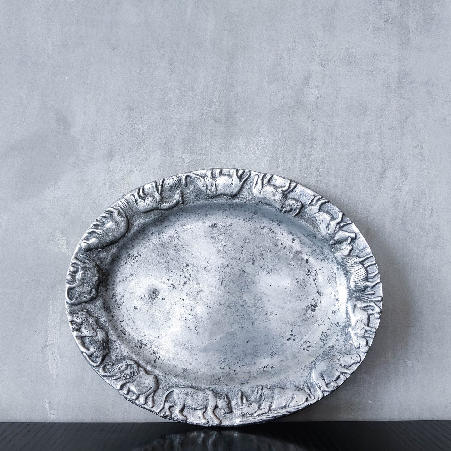 Vintage heavy cast aluminium animal serving dish platter display still life prop