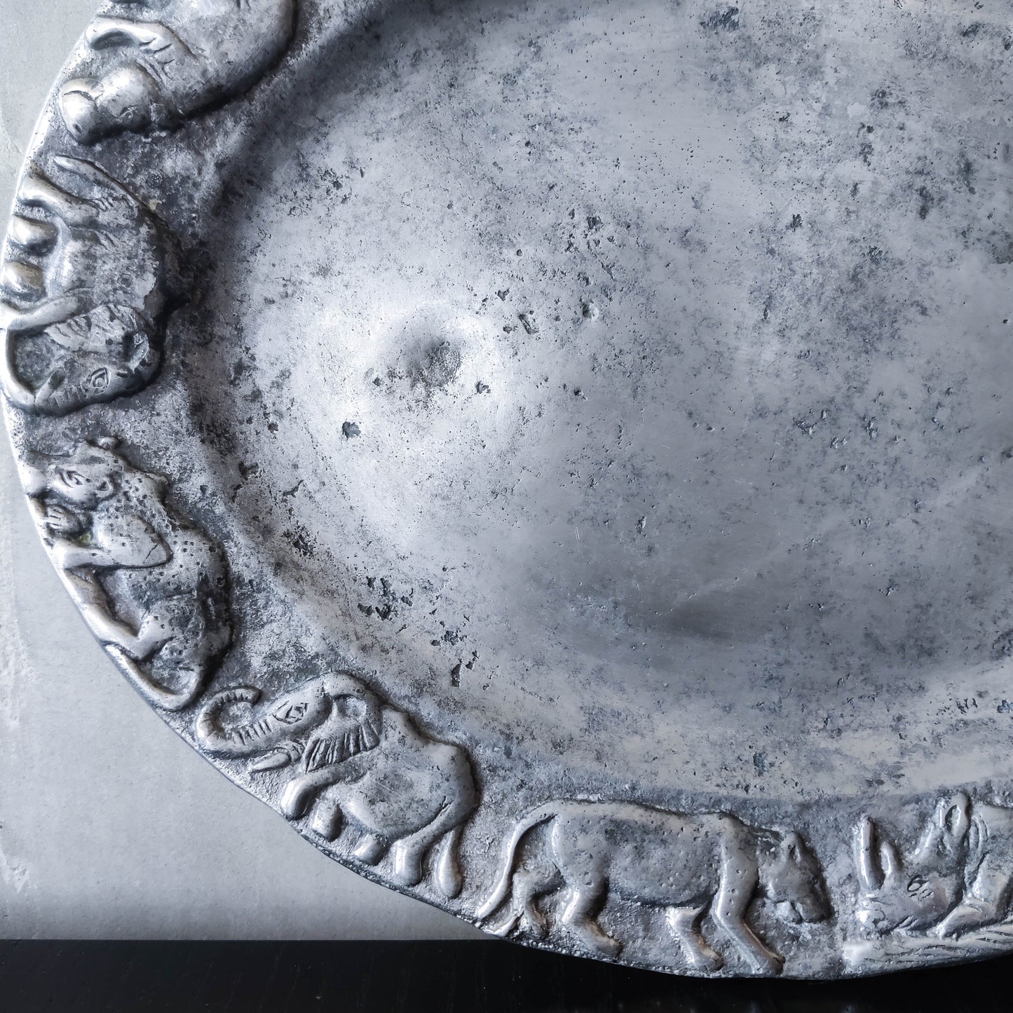 Vintage heavy cast aluminium animal serving dish platter display still life prop