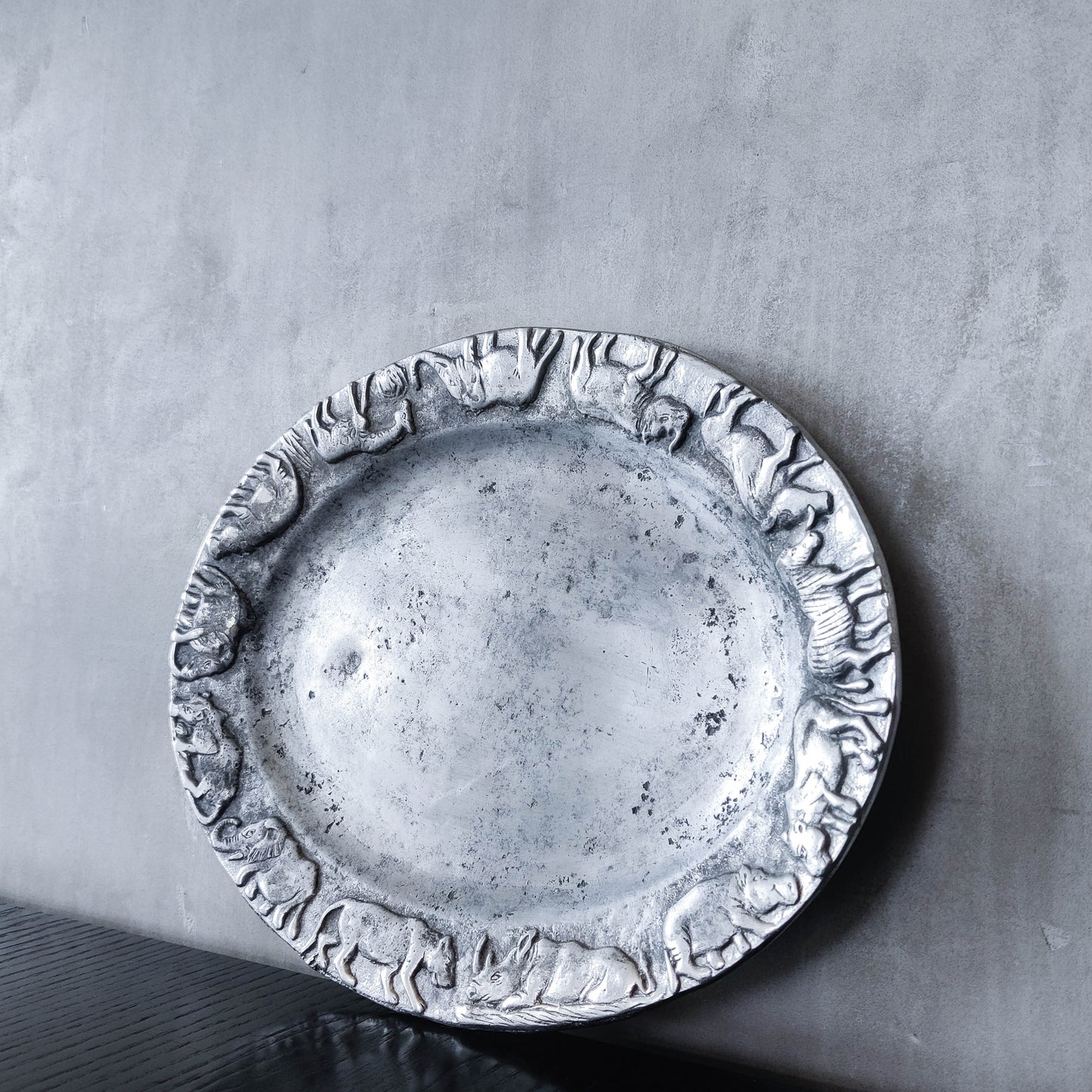 Vintage heavy cast aluminium animal serving dish platter display still life prop