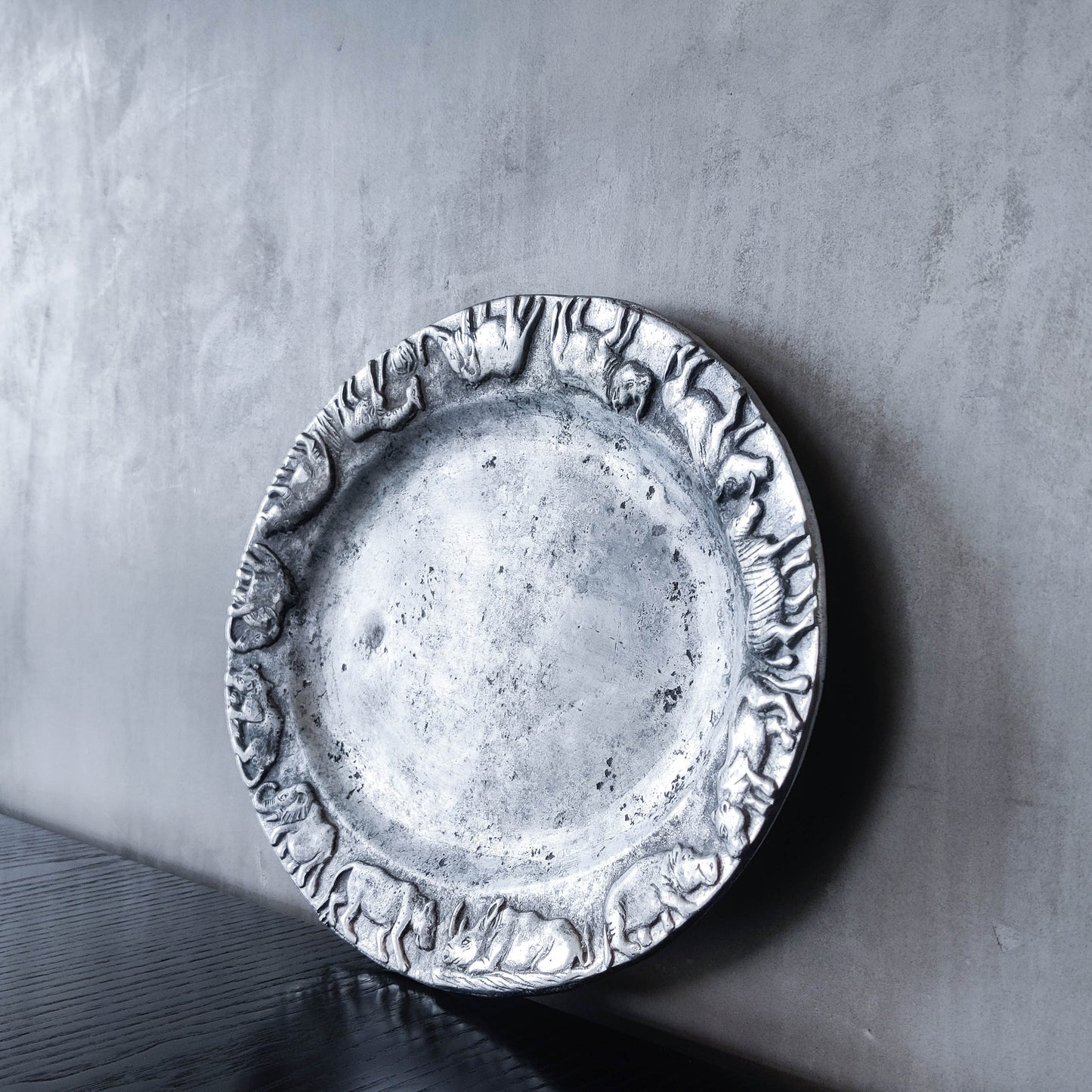 Vintage heavy cast aluminium animal serving dish platter display still life prop