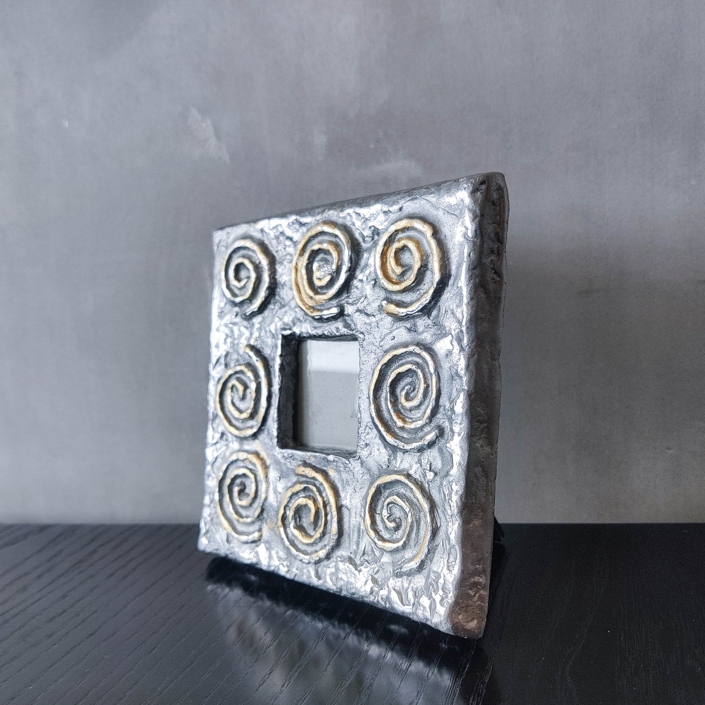 Vintage 1990s chunky sculptural textured spiral embossed metal photo frame