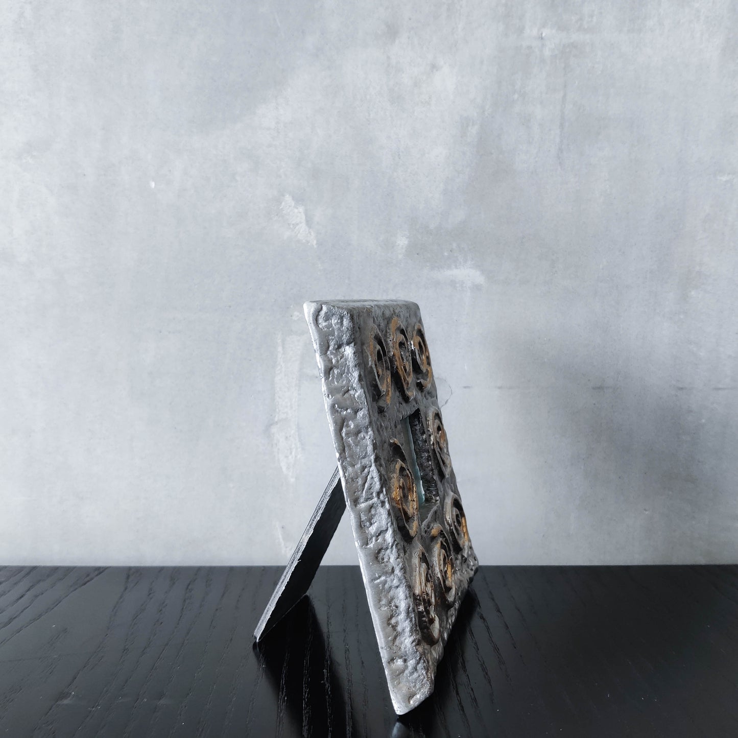 Vintage 1990s chunky sculptural textured spiral embossed metal photo frame