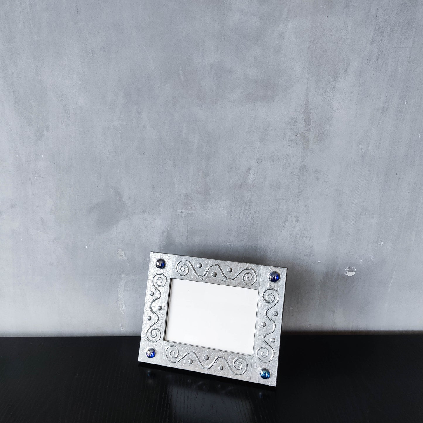 Vintage 1990s artist Sasha Bowles pewter swirl picture photo frame Heals Liberty