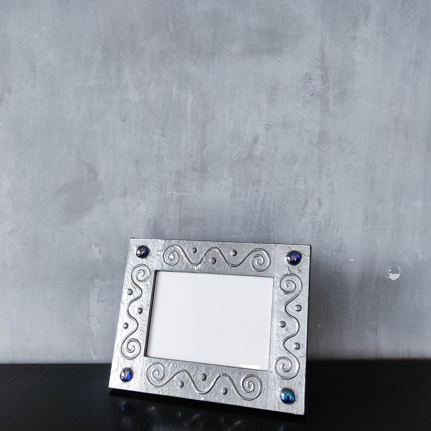 Vintage 1990s artist Sasha Bowles pewter swirl picture photo frame Heals Liberty