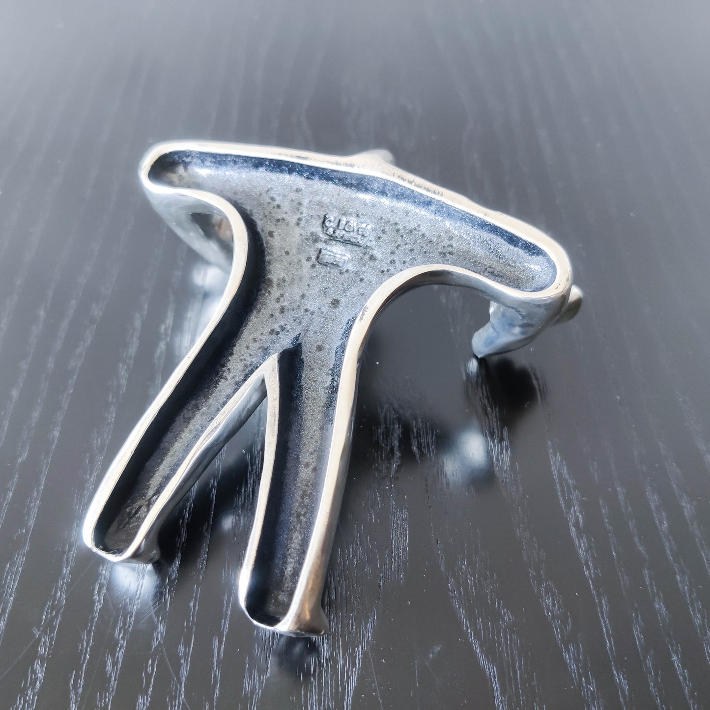 Carrol Boyes Sumo glass cast aluminium whimsical figure photo picture frame