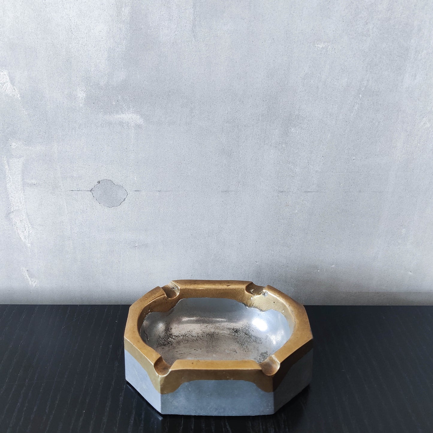 Vintage 70s/80s David Marshall Disenos brutalist cast aluminium brass ashtray