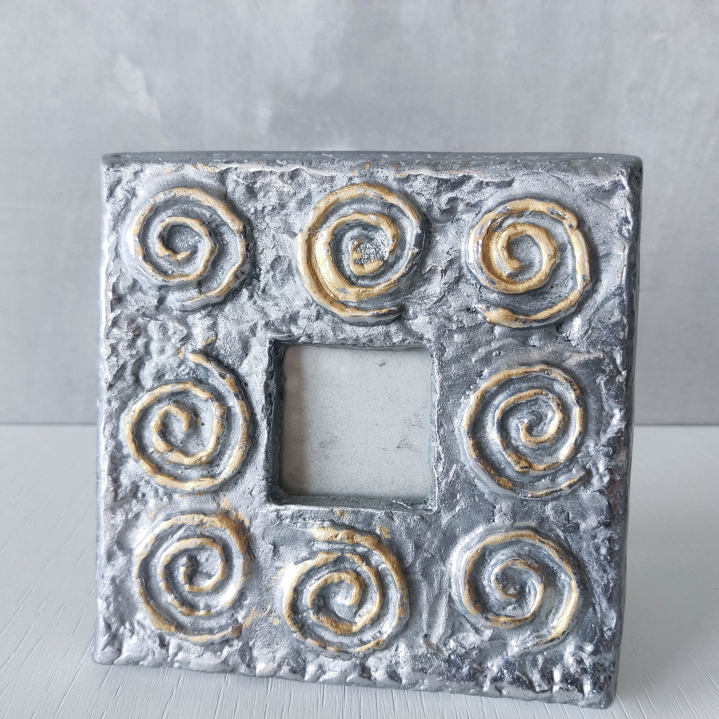 Vintage 1990s chunky sculptural textured spiral embossed metal photo frame