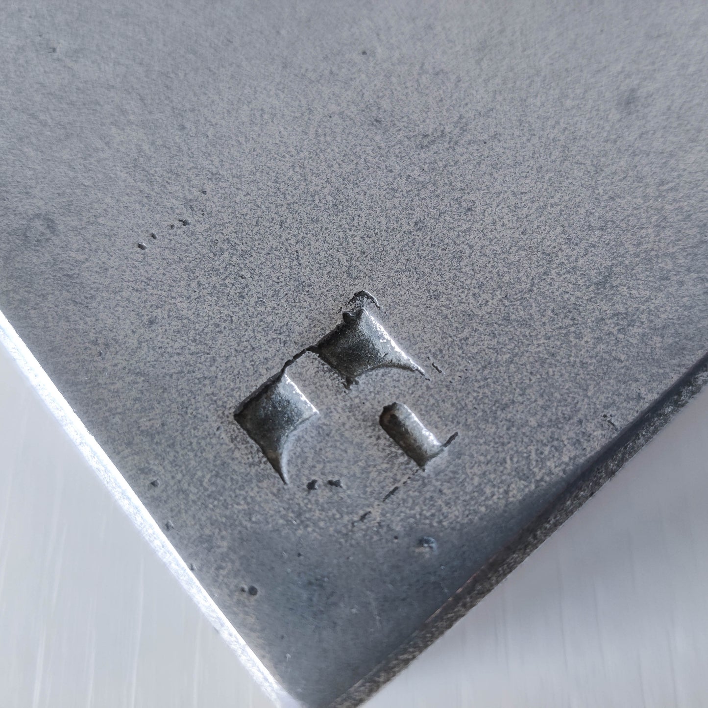 Vintage 70s/80s David Marshall Disenos brutalist cast aluminium and brass jewellery trinket lidded box