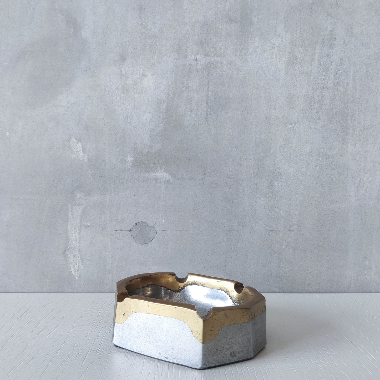 Vintage 70s/80s David Marshall Disenos brutalist cast aluminium brass ashtray