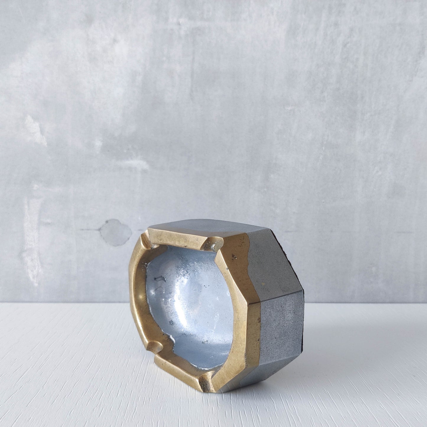 Vintage 70s/80s David Marshall Disenos brutalist cast aluminium brass ashtray