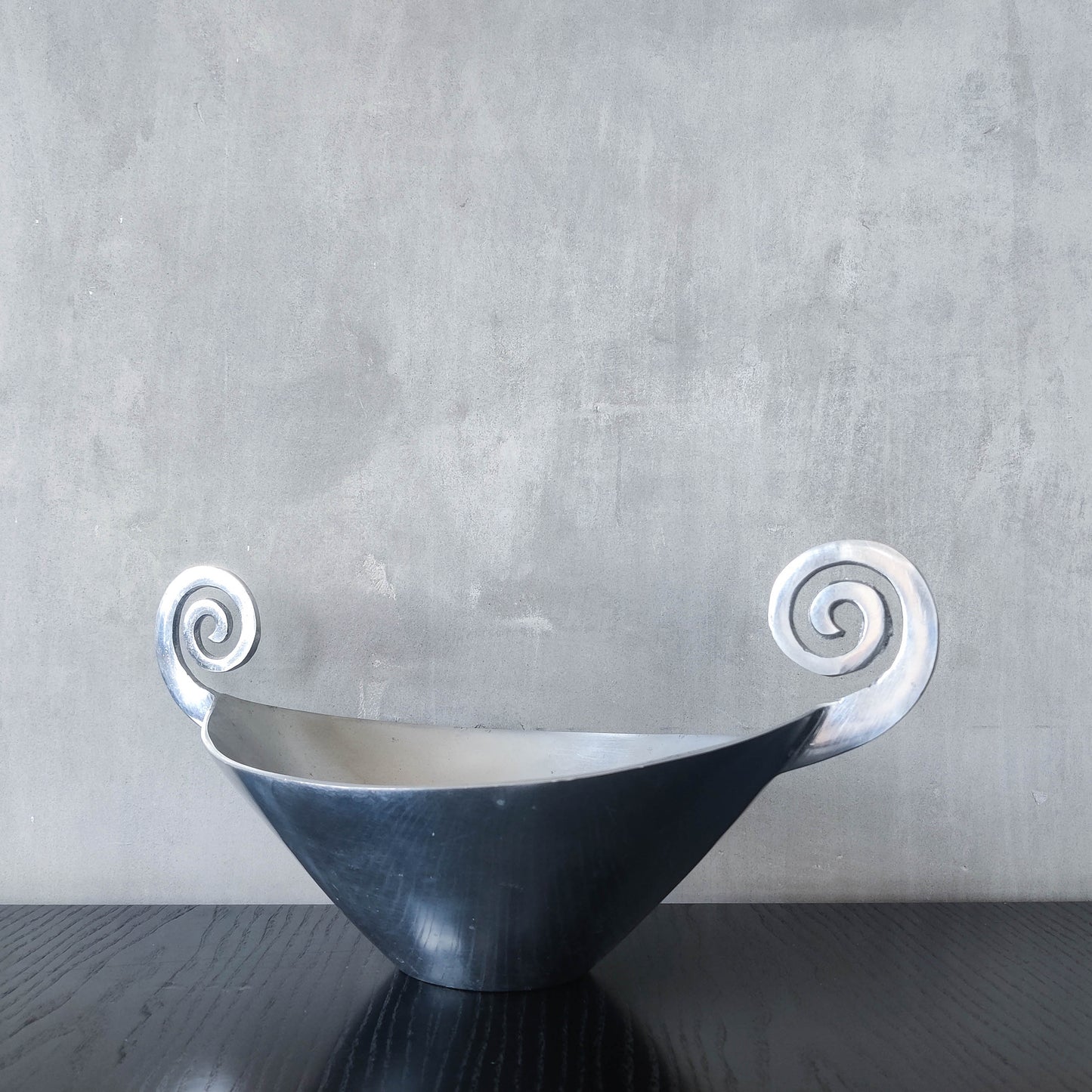 Vintage 90s cast aluminium spiral handled fruit bowl dish centrepiece silver