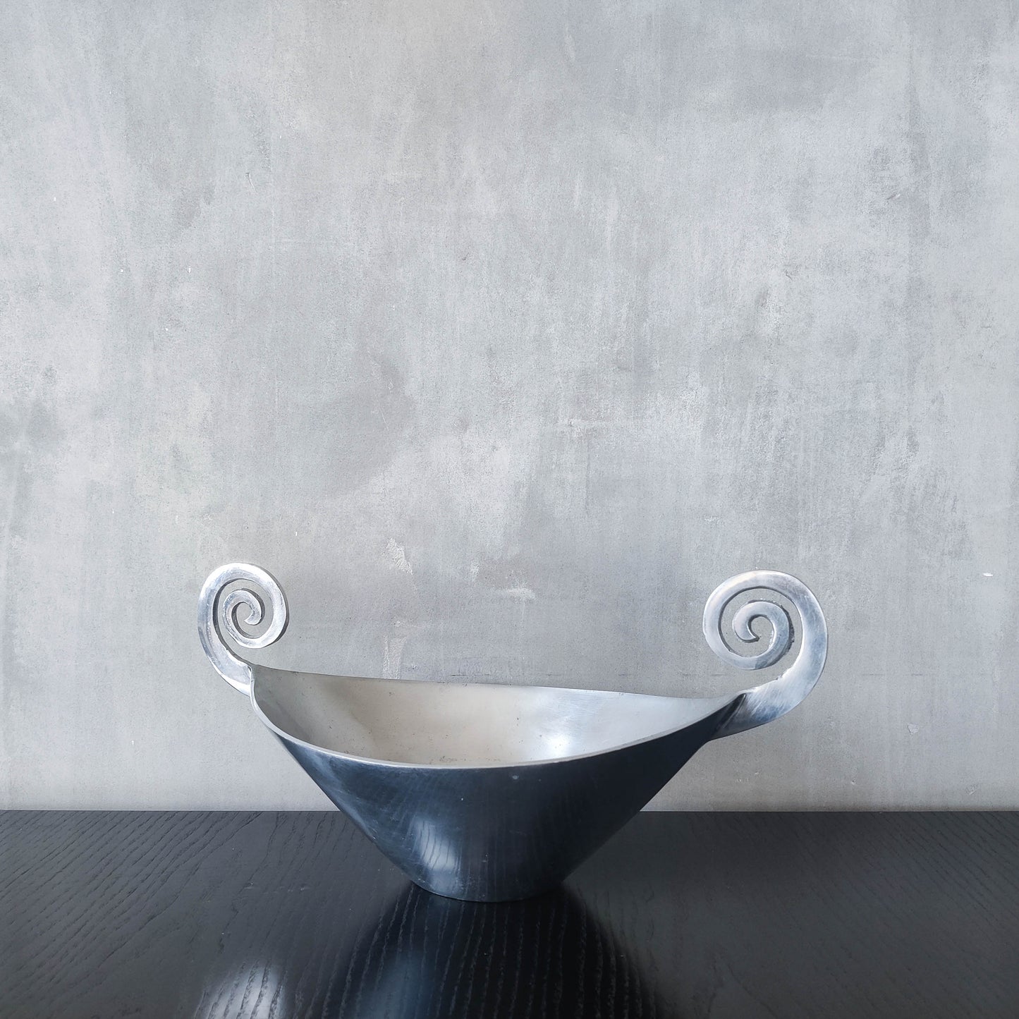 Vintage 90s cast aluminium spiral handled fruit bowl dish centrepiece silver