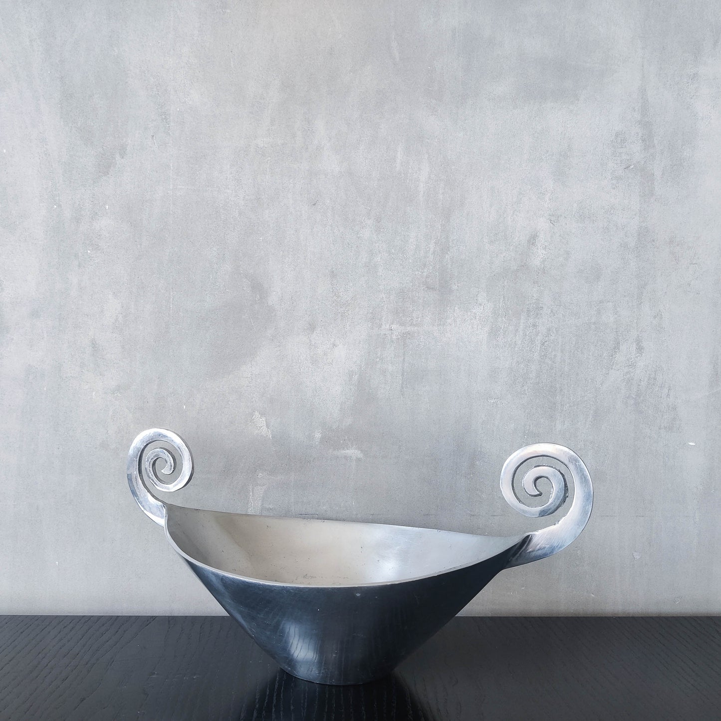 Vintage 90s cast aluminium spiral handled fruit bowl dish centrepiece silver