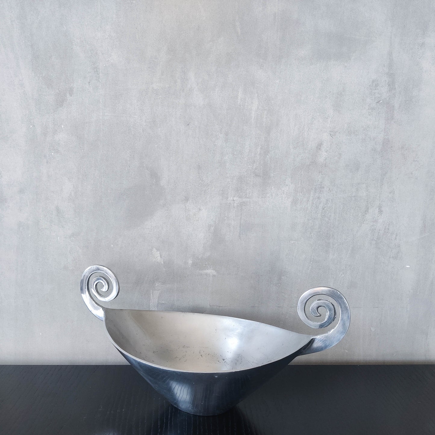 Vintage 90s cast aluminium spiral handled fruit bowl dish centrepiece silver