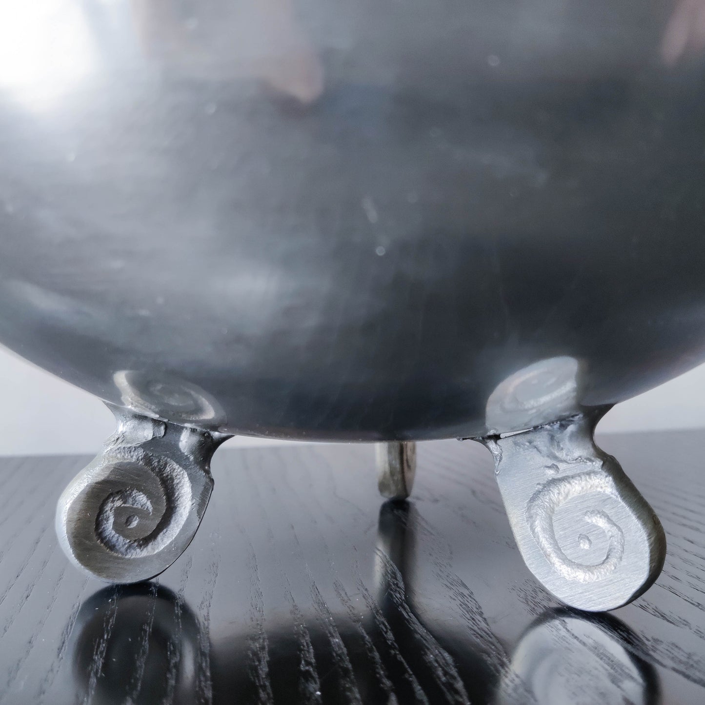 Vintage cast aluminium silver fruit bowl centerpiece with spiral feet footed