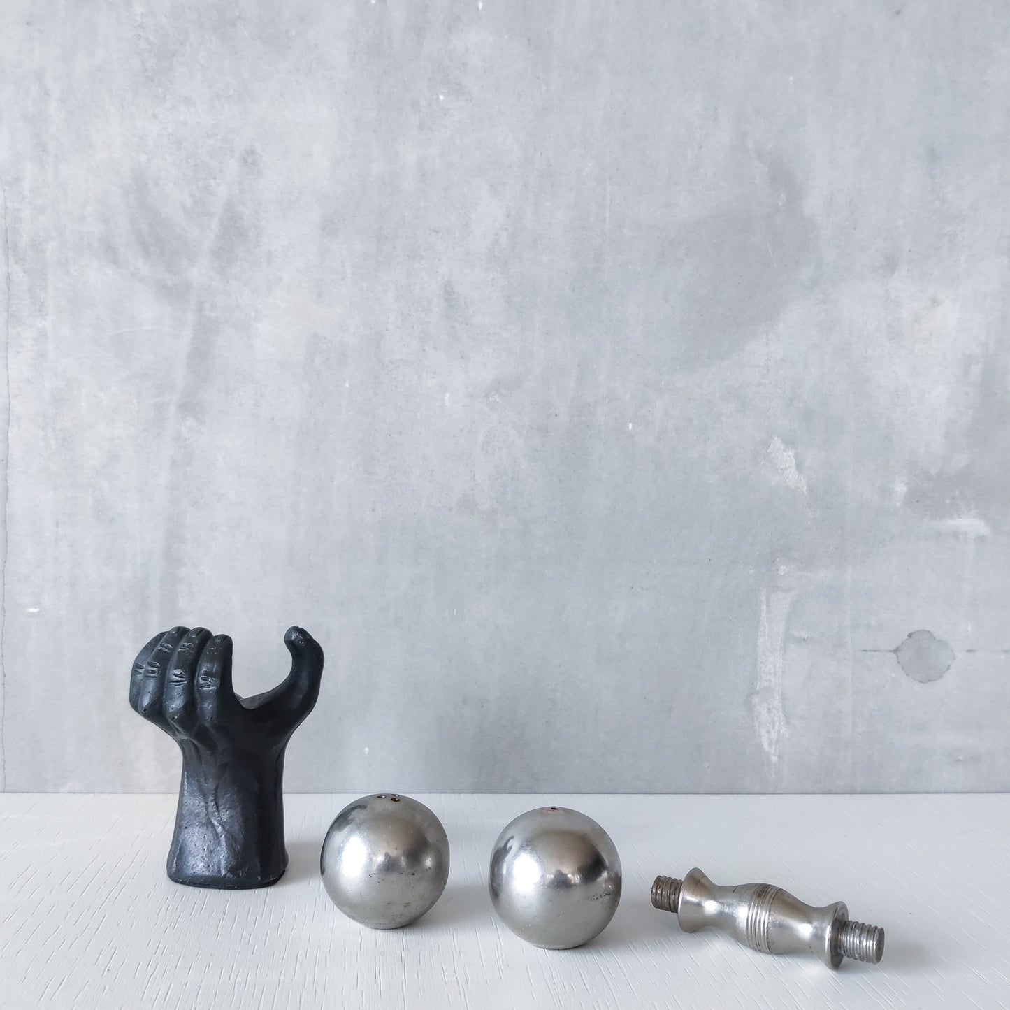 Vintage whimsical pop art Michael Aram salt & pepper shaker metal barbell hand