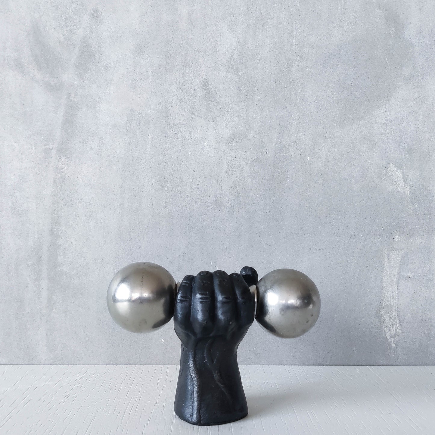 Vintage whimsical pop art Michael Aram salt & pepper shaker metal barbell hand