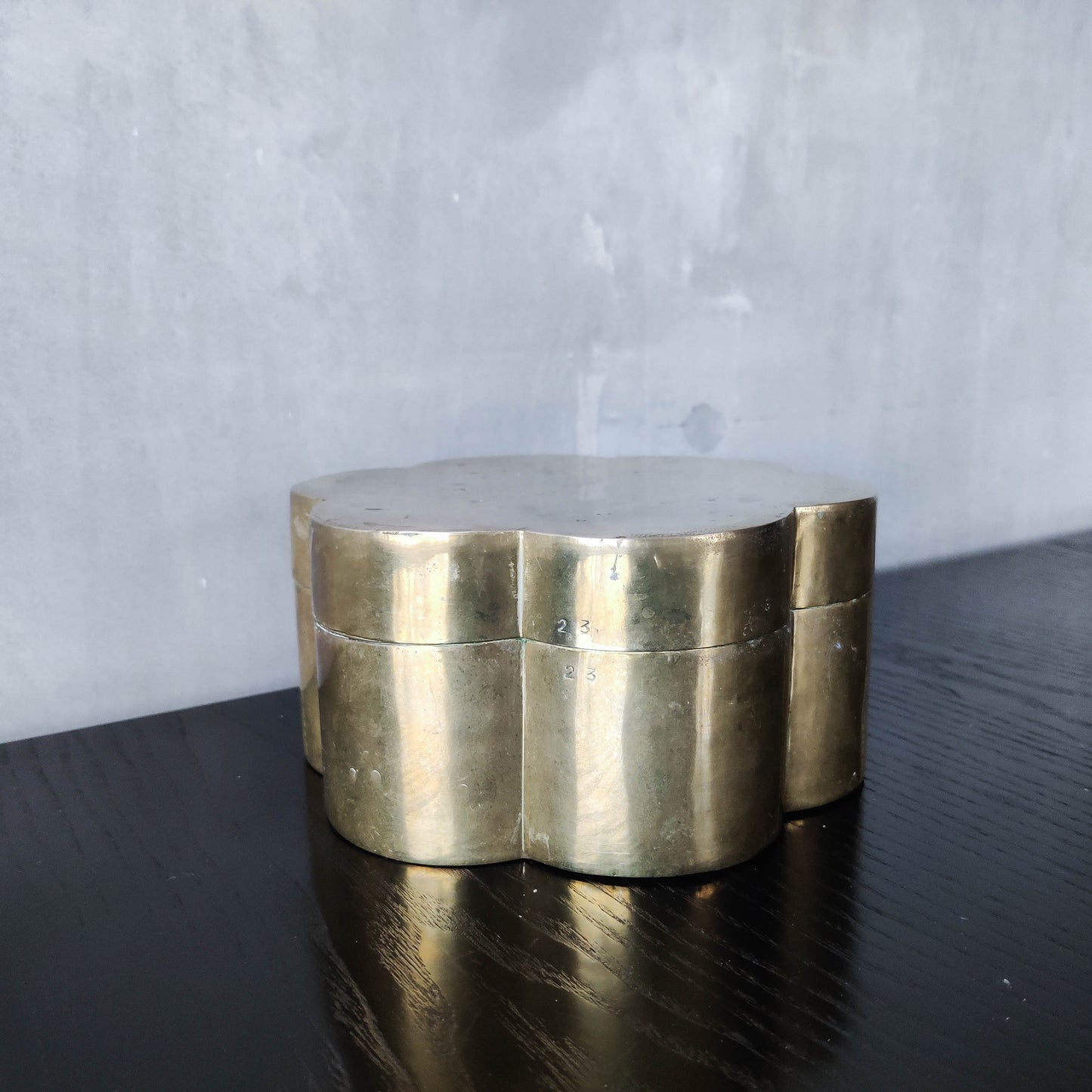 Vintage mid century cast solid brass lidded box scalloped form stamped