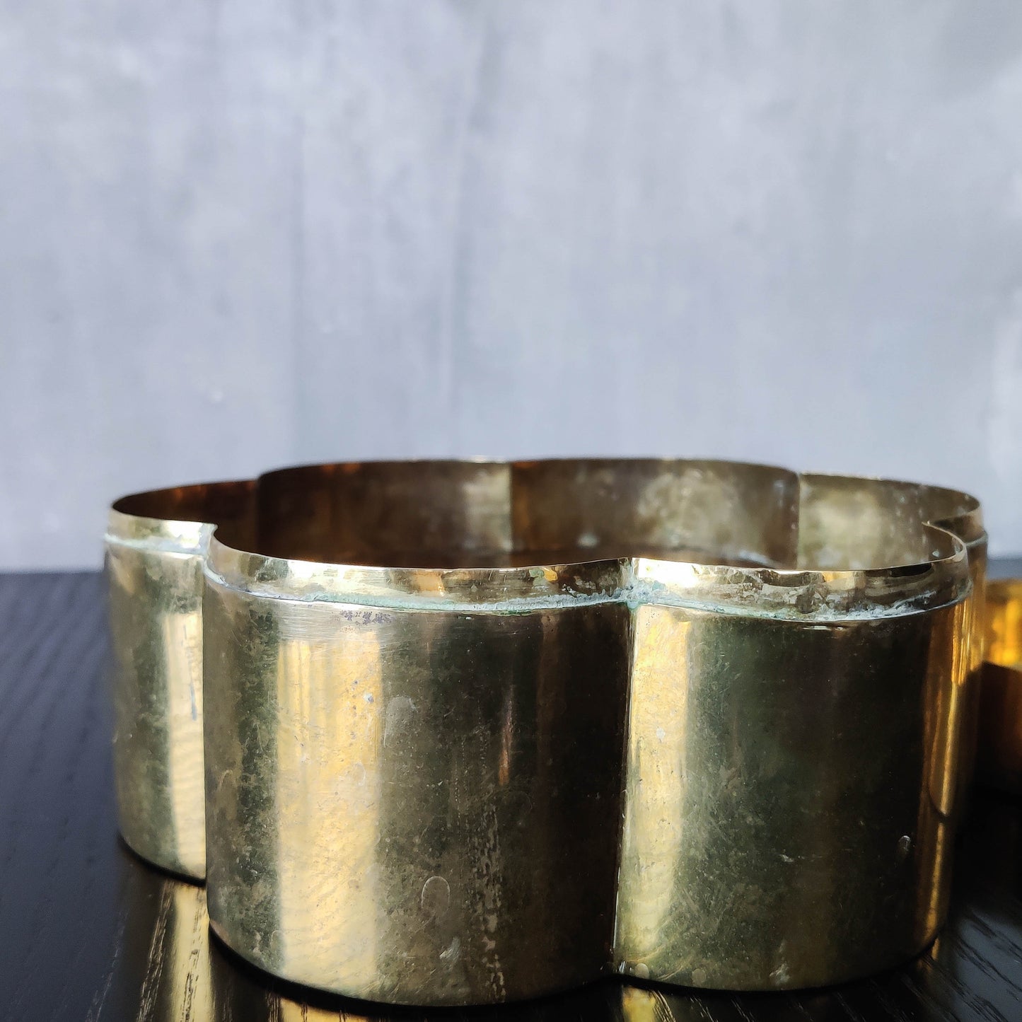 Vintage mid century cast solid brass lidded box scalloped form stamped