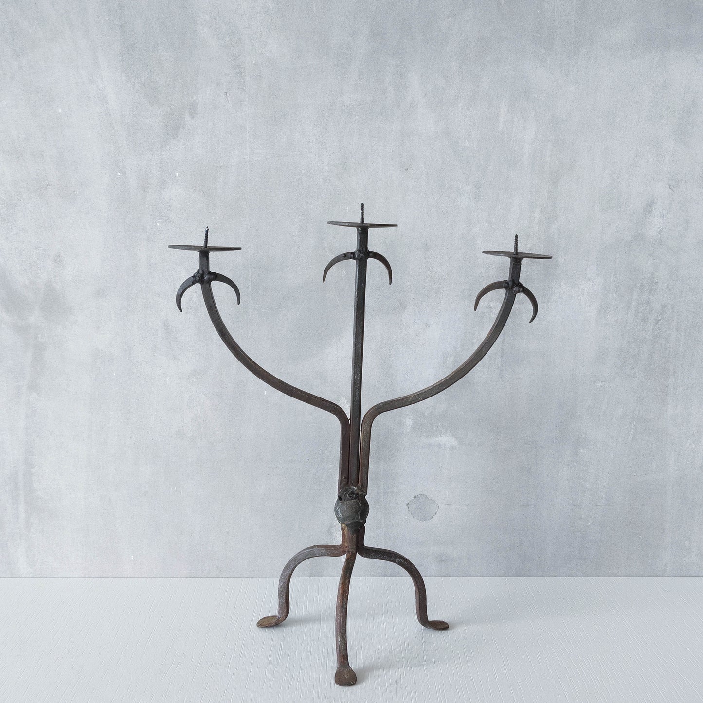 Vintage primitive style wrought iron welded 3 arm candelabra