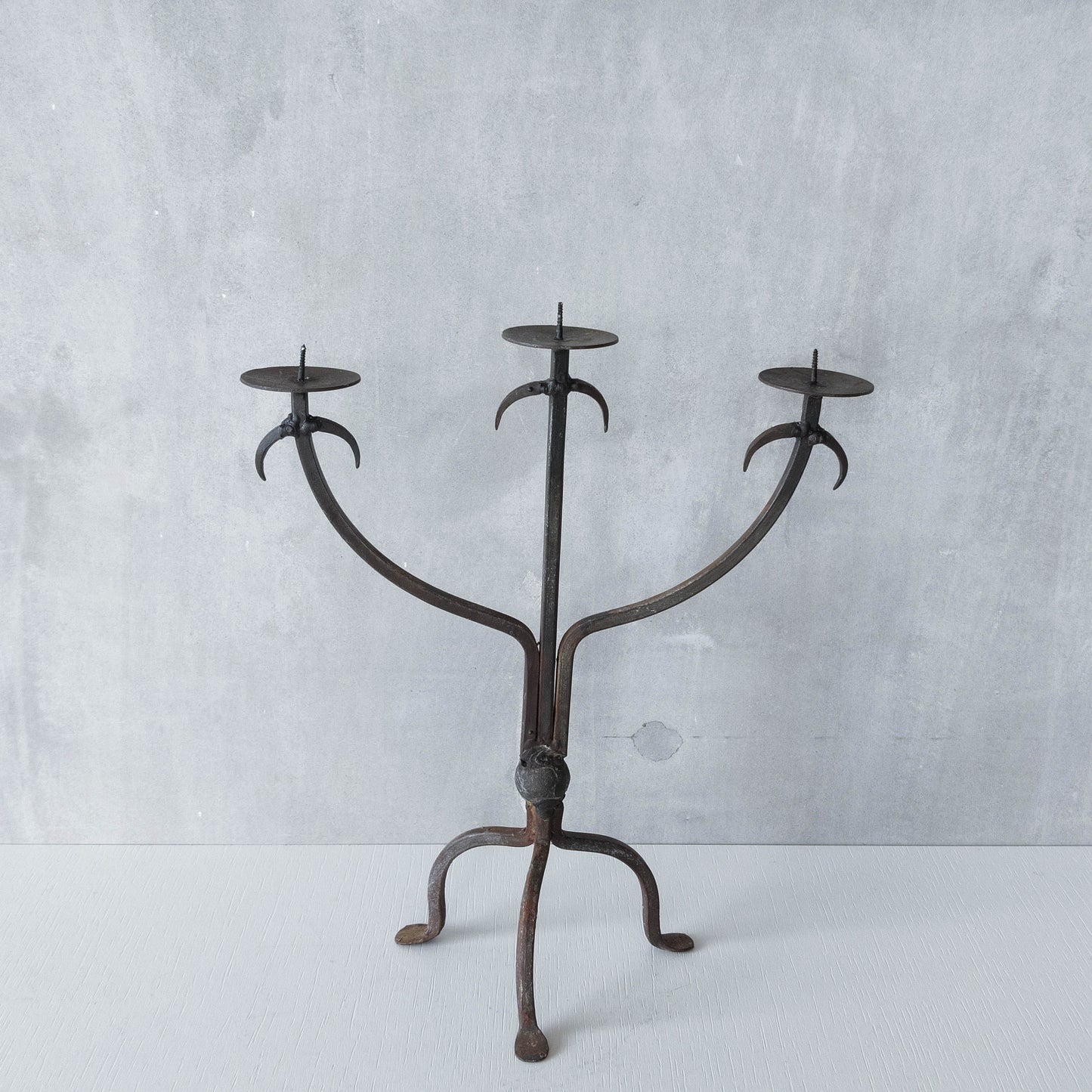 Vintage primitive style wrought iron welded 3 arm candelabra
