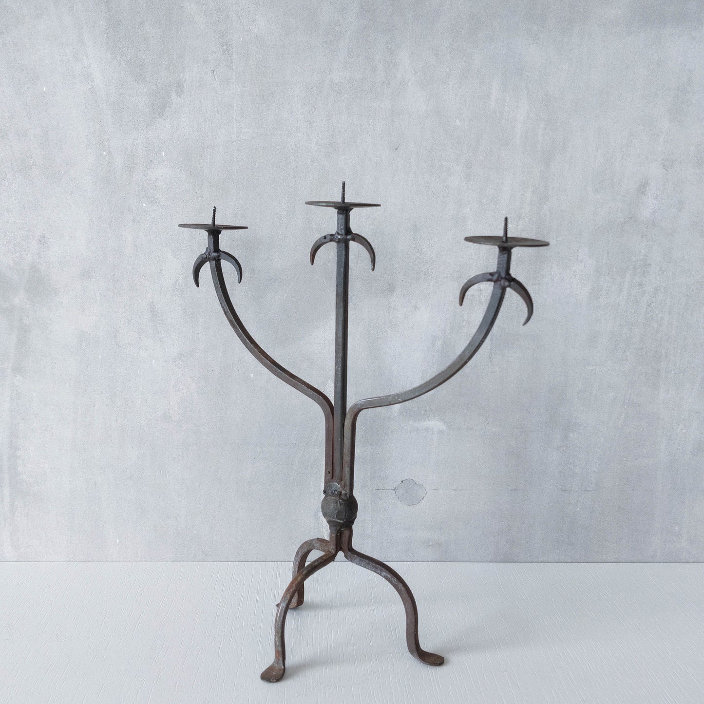 Vintage primitive style wrought iron welded 3 arm candelabra