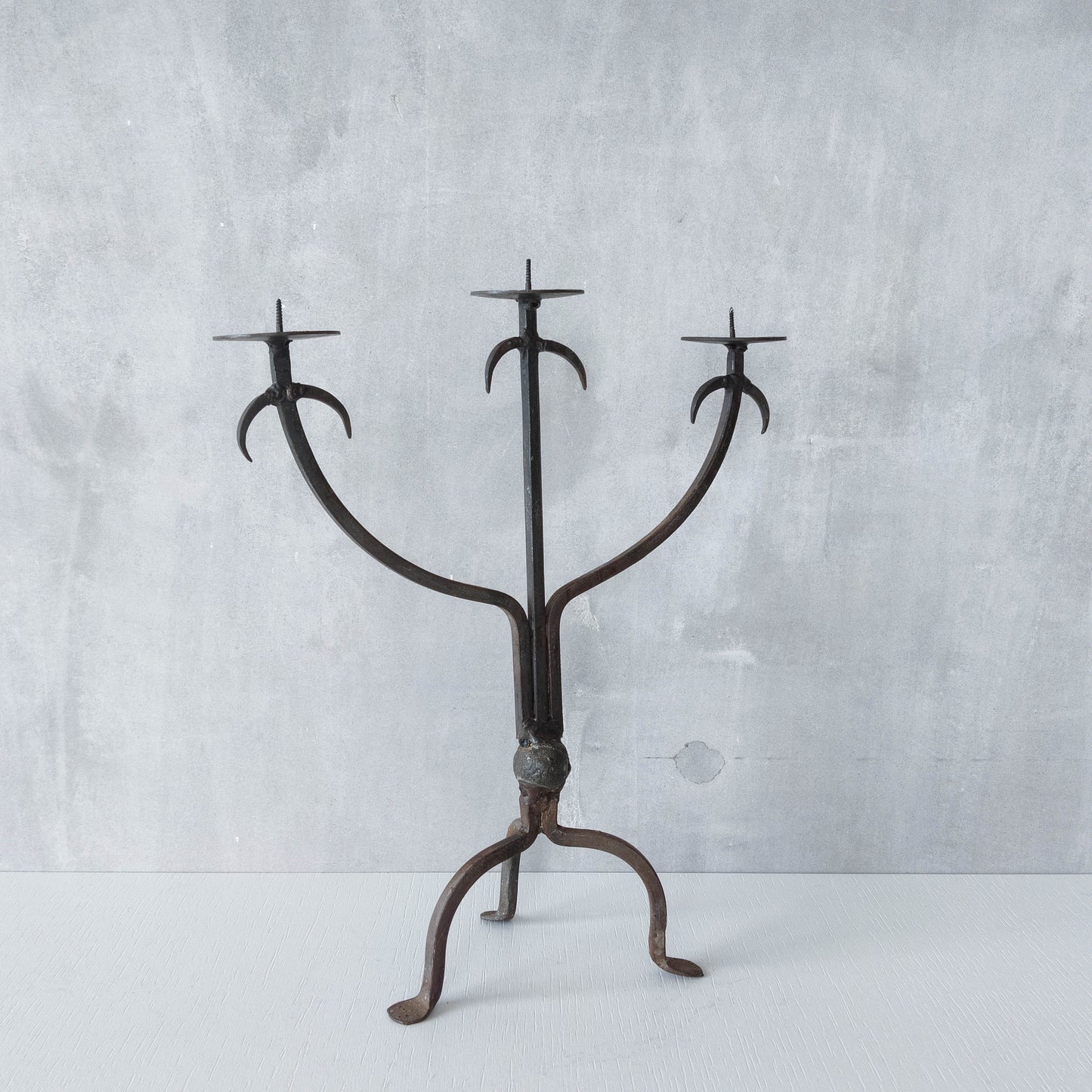 Vintage primitive style wrought iron welded 3 arm candelabra