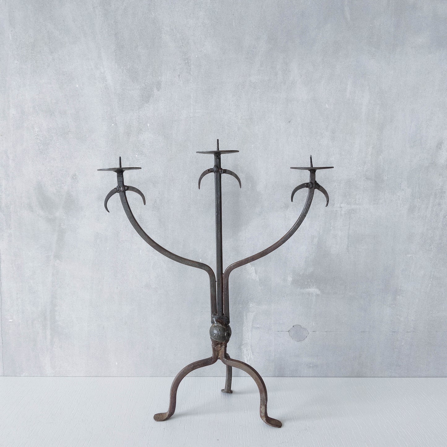 Vintage primitive style wrought iron welded 3 arm candelabra