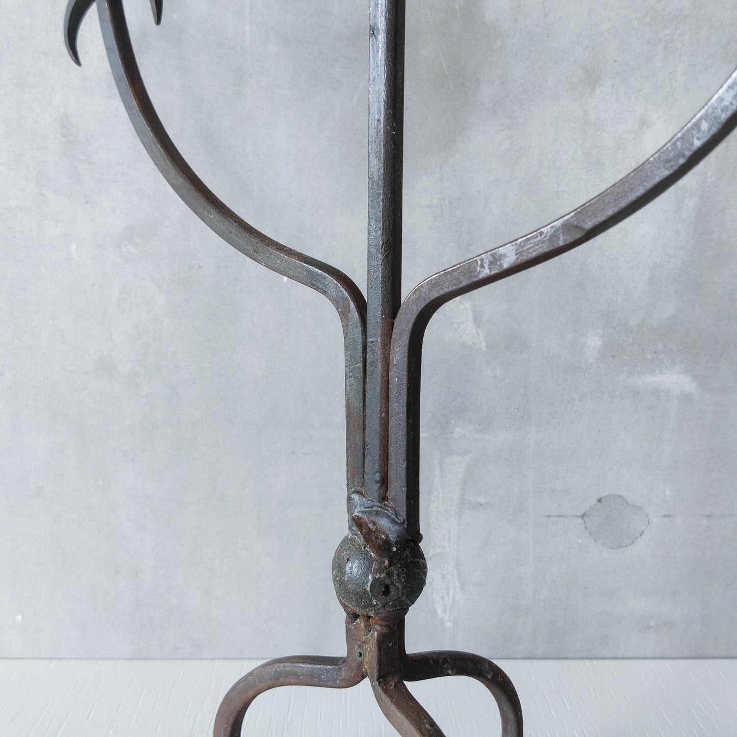 Vintage primitive style wrought iron welded 3 arm candelabra