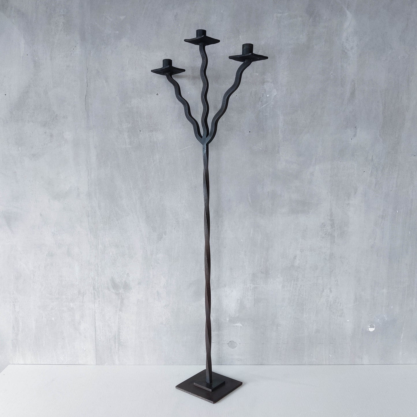 Vintage 1980s large artisan wrought iron metal wavy twisted sculptural candelabra