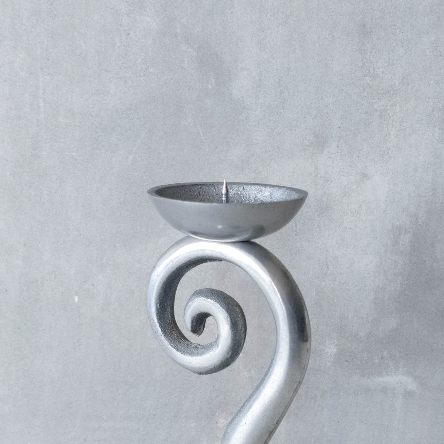 Vintage 1980s cast aluminium chunky spiral sculptural candle holder with pricket top