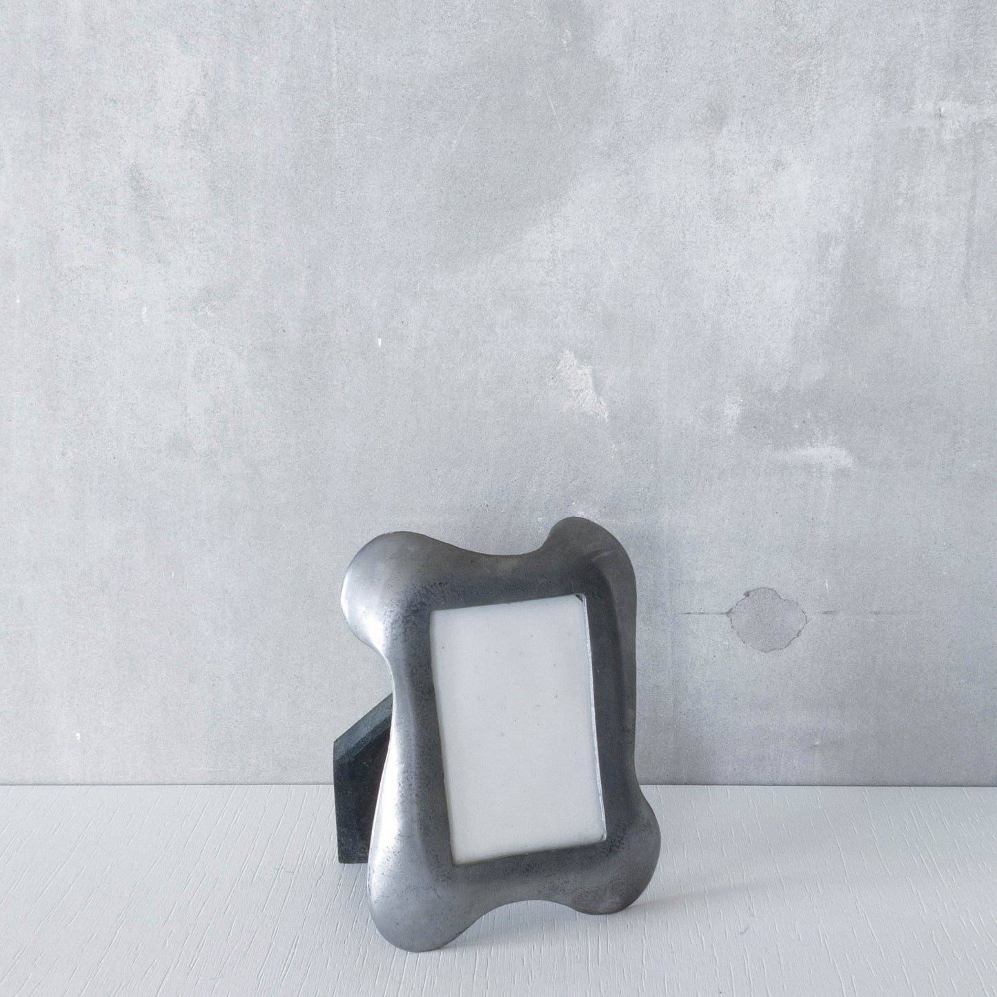 Vintage 1990s wavy pewter chunky organic modernist form picture photo frame