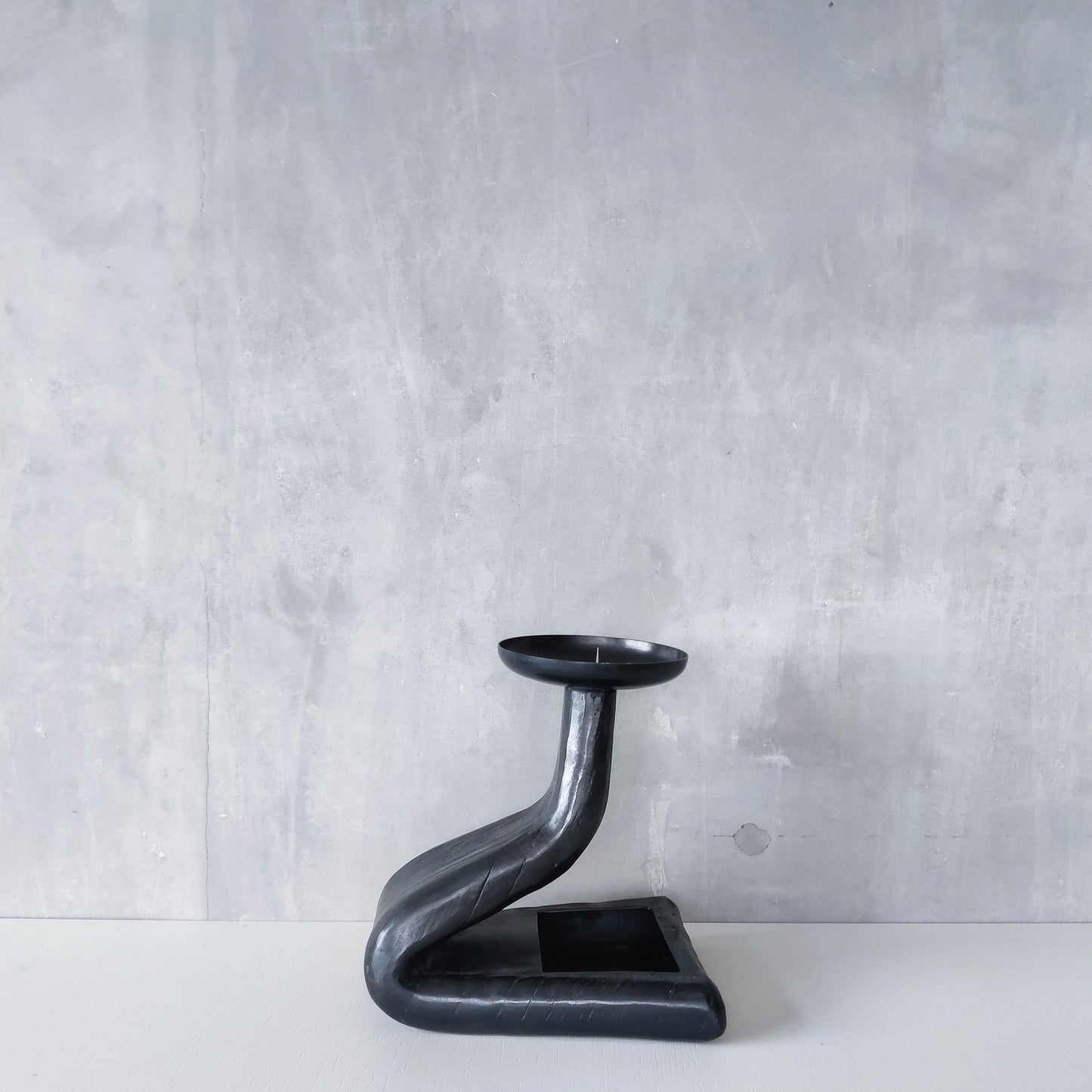 Midcentury brutalist forged patinated copper sculptural candle holder vide poche