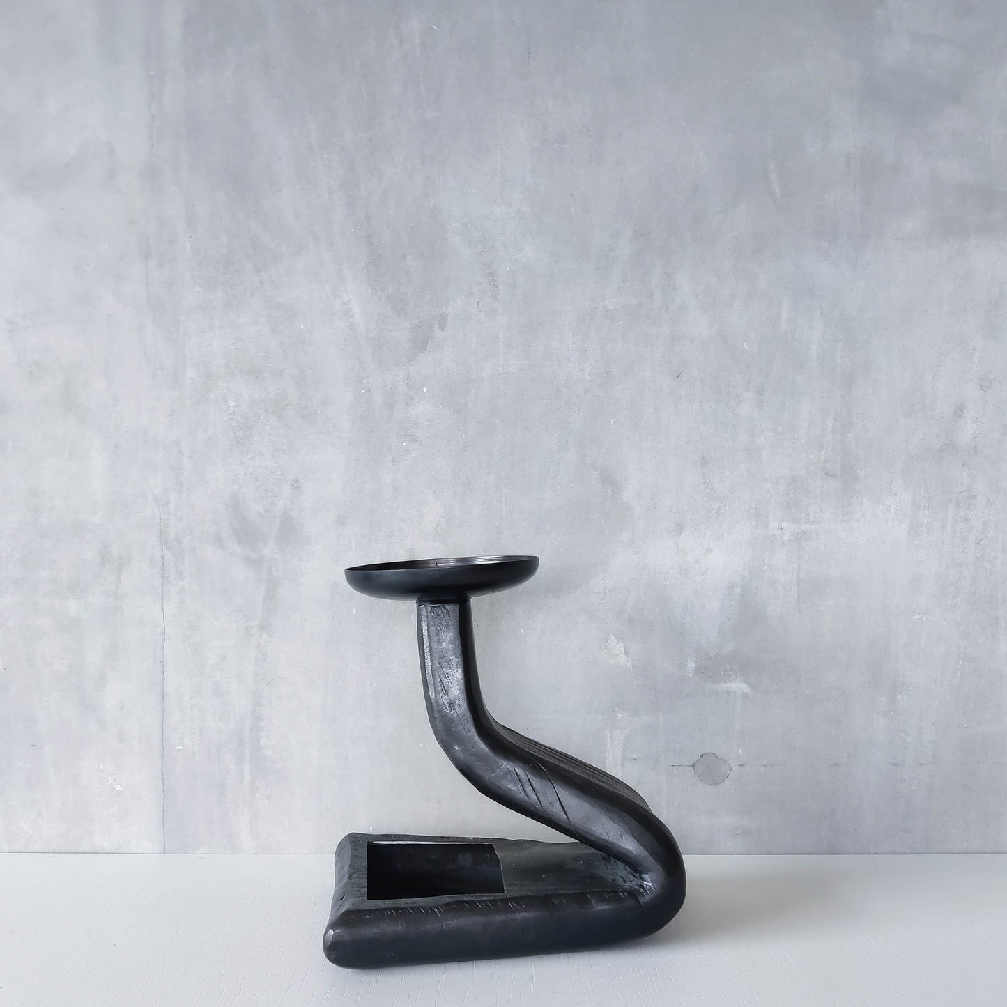 Midcentury brutalist forged patinated copper sculptural candle holder vide poche