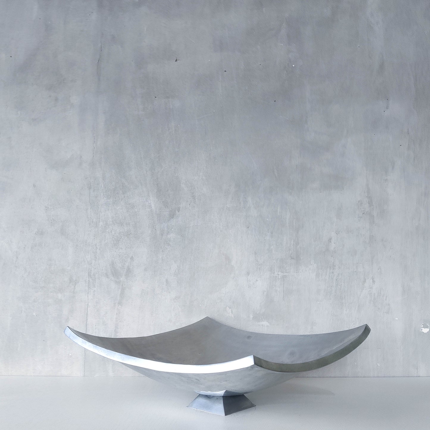 Vintage 90s cast aluminium sculptural silver large footed centerpiece fruit bowl