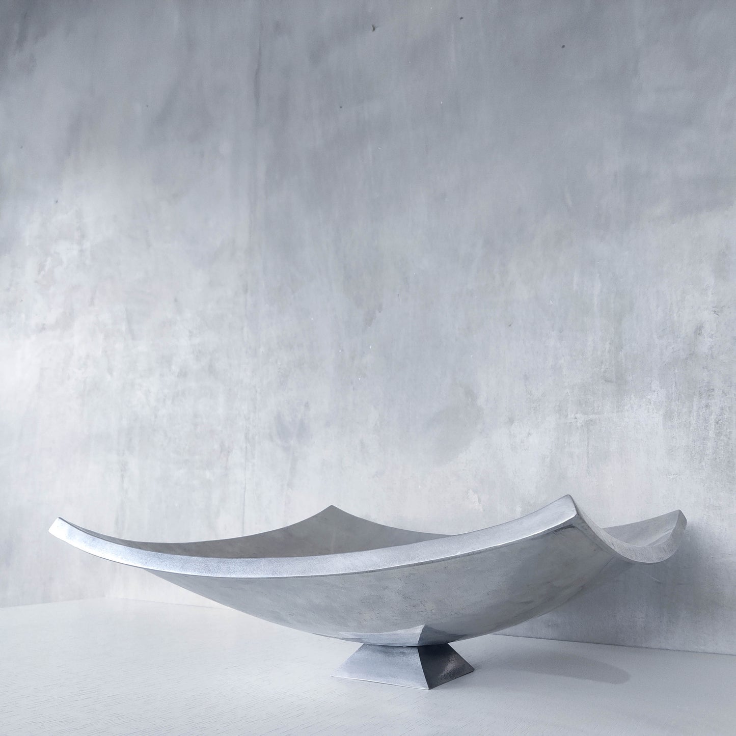 Vintage 90s cast aluminium sculptural silver large footed centerpiece fruit bowl