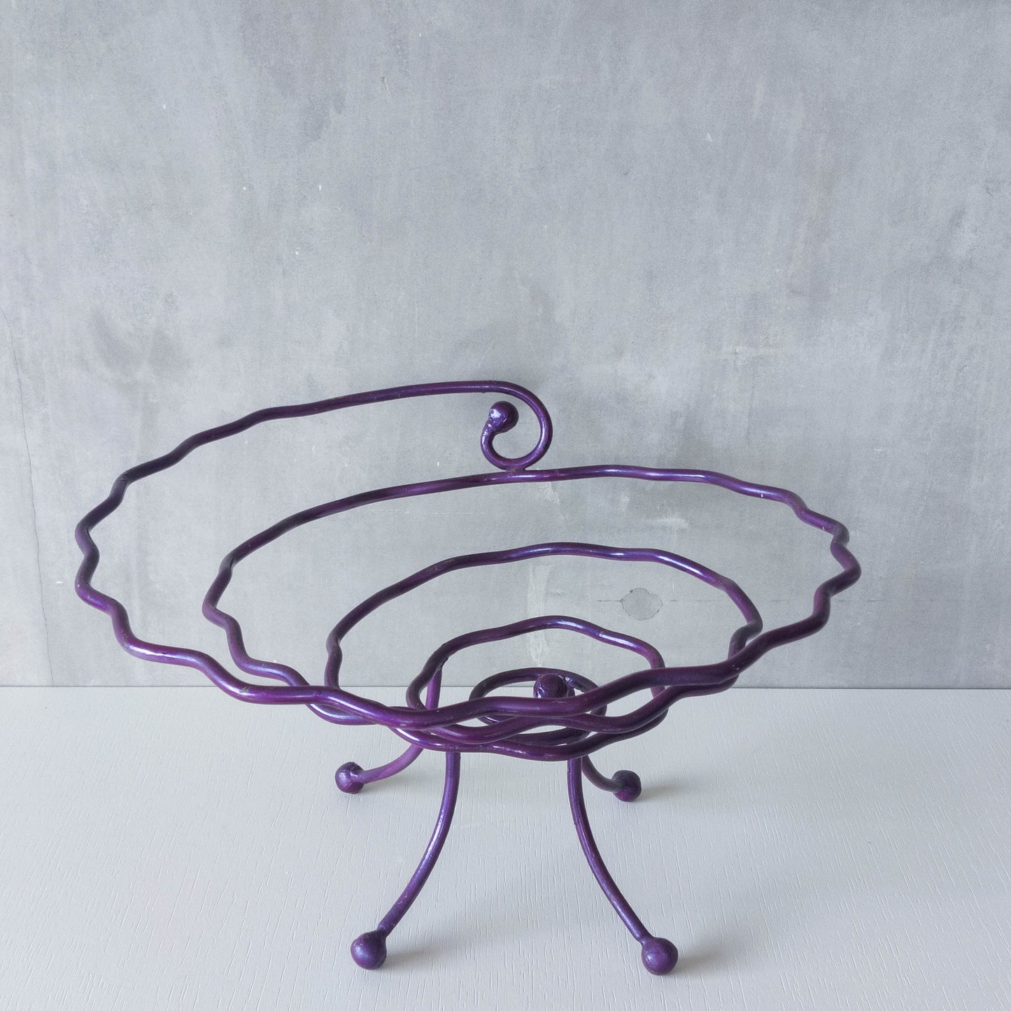 Vintage 90s artist made sculptural metal wavy spiral footed centerpiece bowl