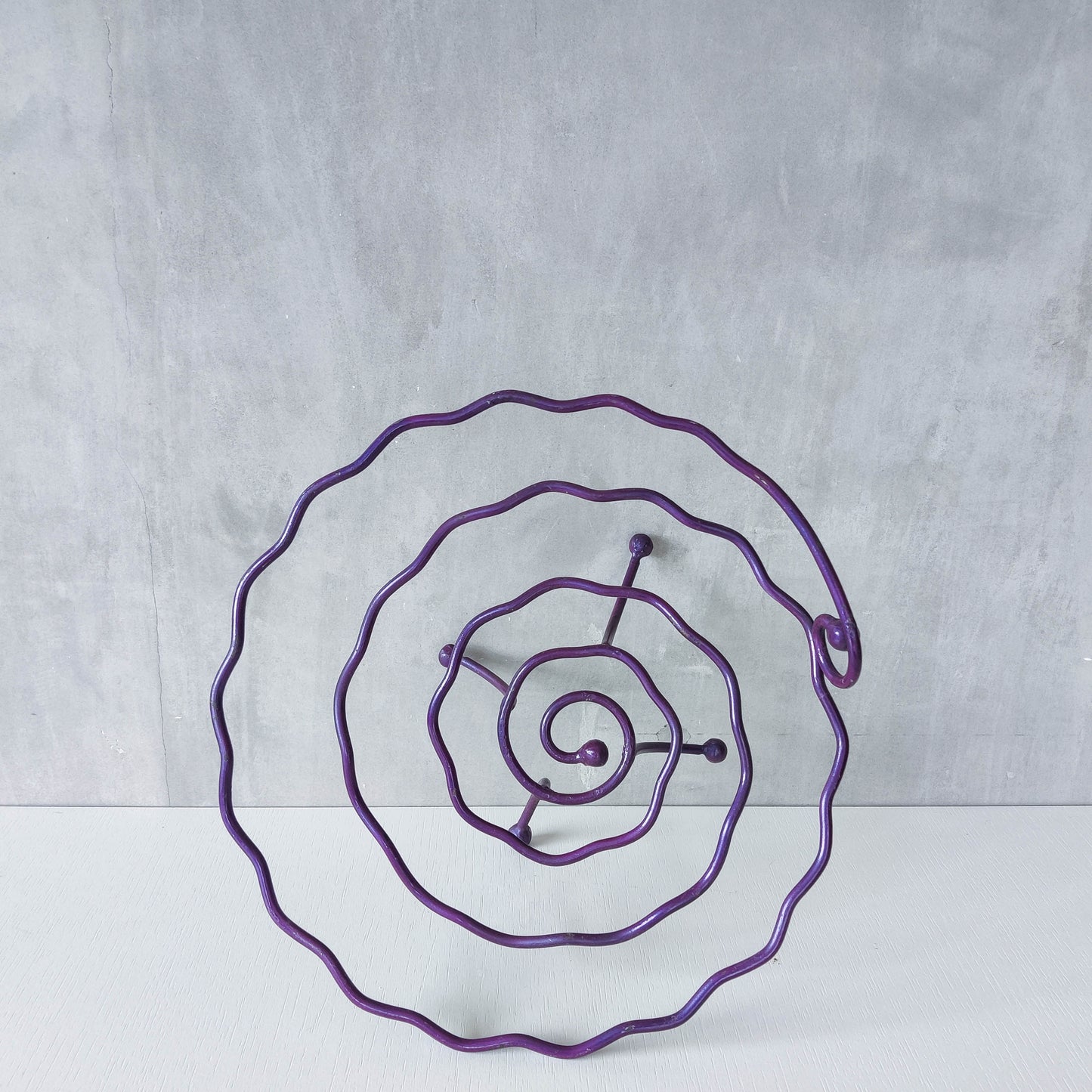 Vintage 90s artist made sculptural metal wavy spiral footed centerpiece bowl