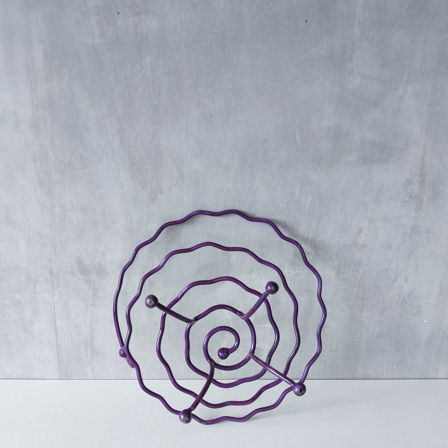 Vintage 90s artist made sculptural metal wavy spiral footed centerpiece bowl