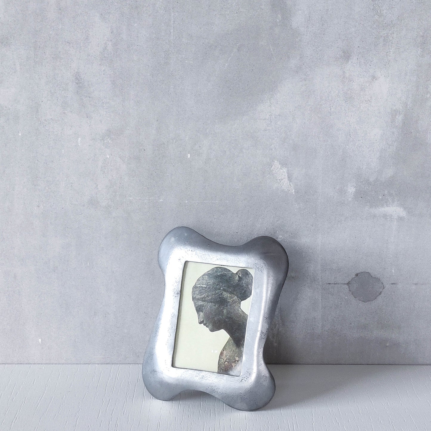 Vintage 1990s wavy pewter chunky organic modernist form picture photo frame